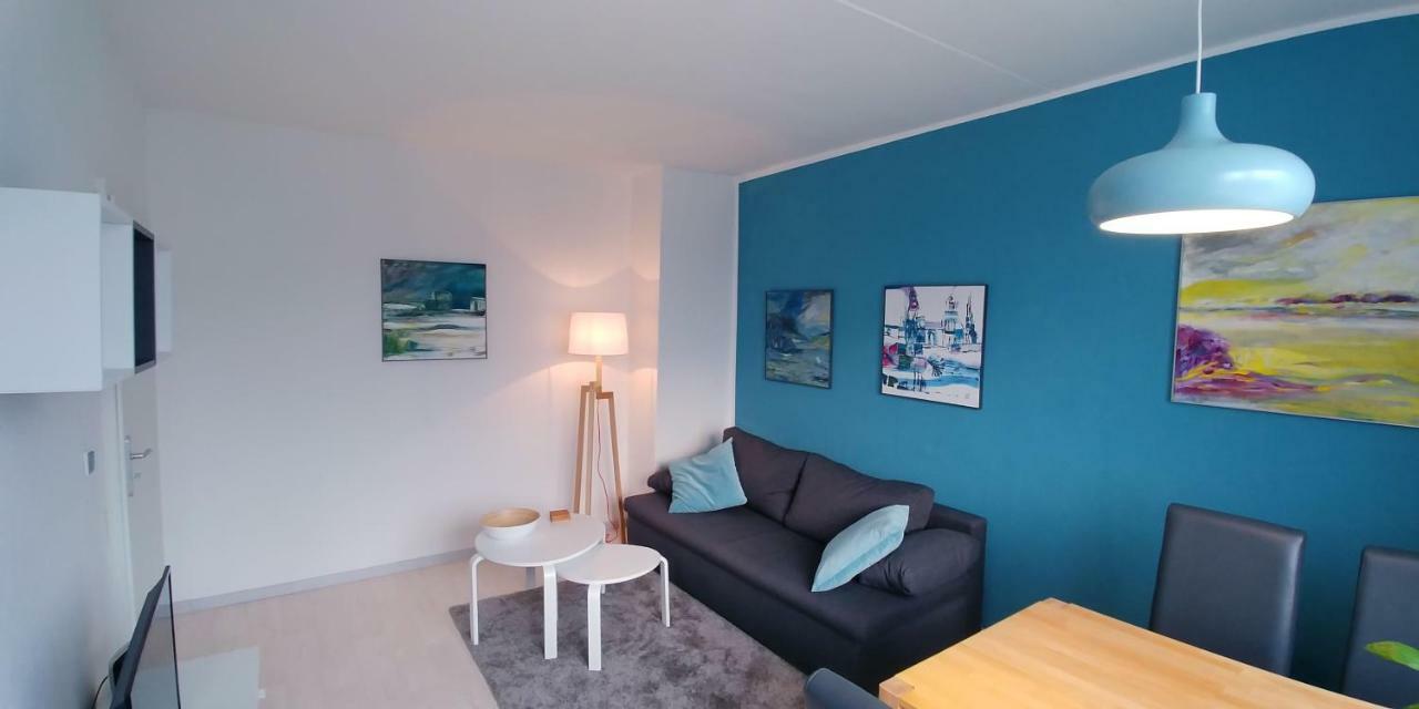 F3 - "Gemuetlich Mit Kunst" Apartment Dresden Bagian luar foto